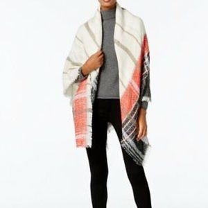 Vince Camuto Accessories - Vince Camuto Plaid Square Blanket Wrap Vince Camuto Accessories - Vince Camuto Plaid Square Blanket Wrap